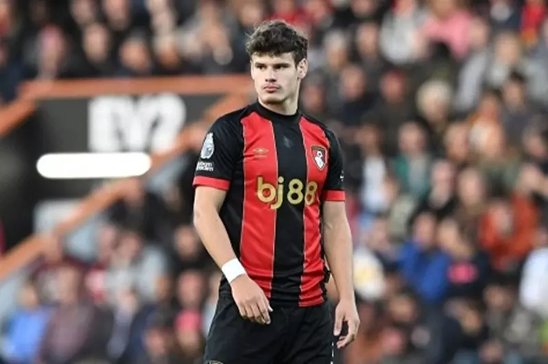 ميلوس كيركيز